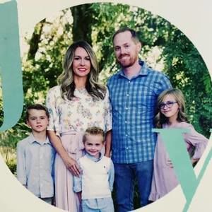 Meet your Posher, Carrie